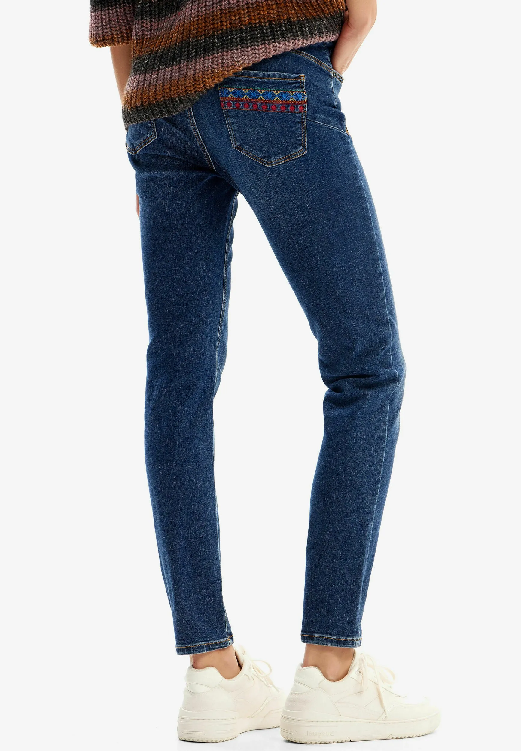 EMBROIDERED - Jeans slim fit