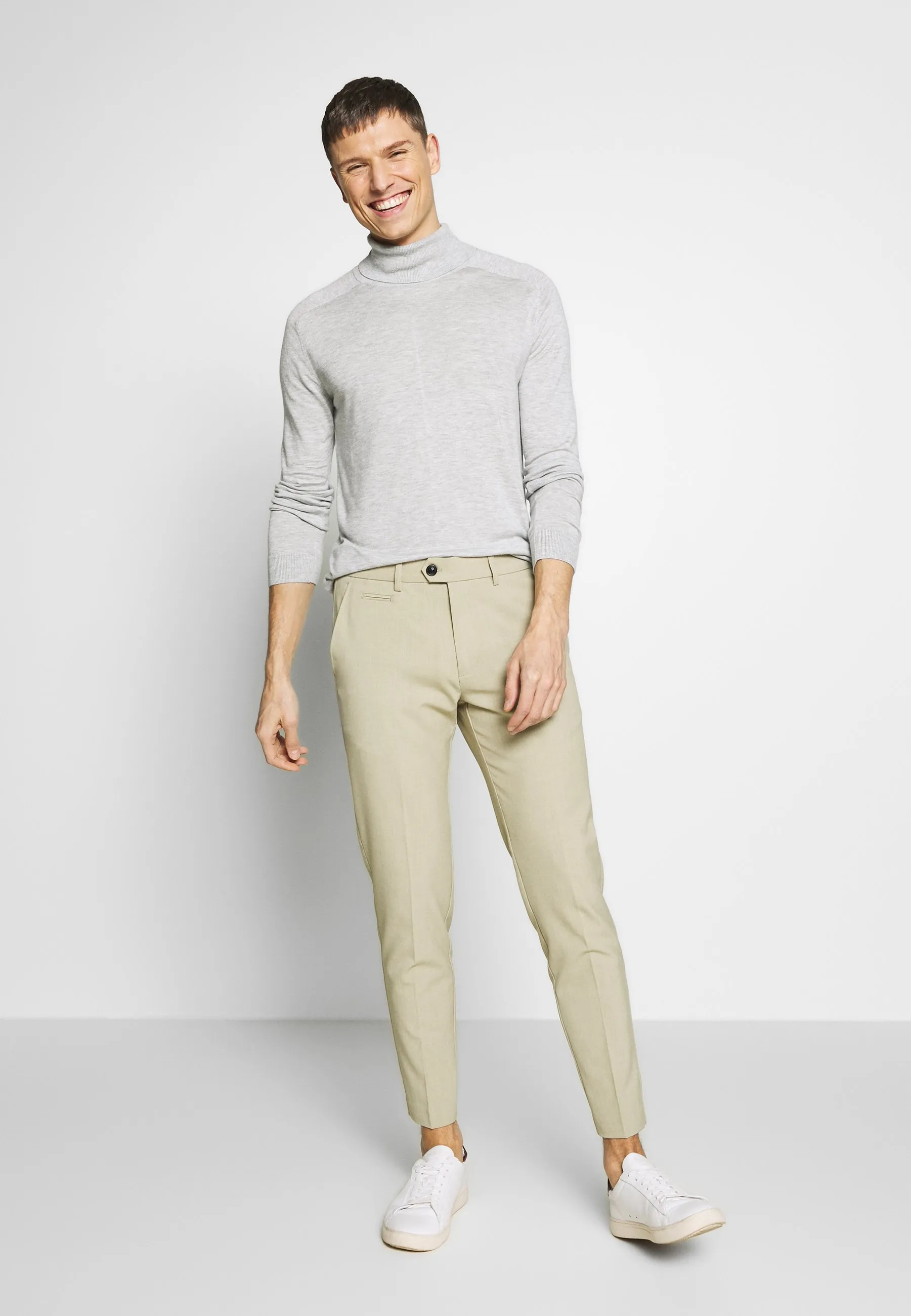 SLIM FIT CLUB PANTS - Chino