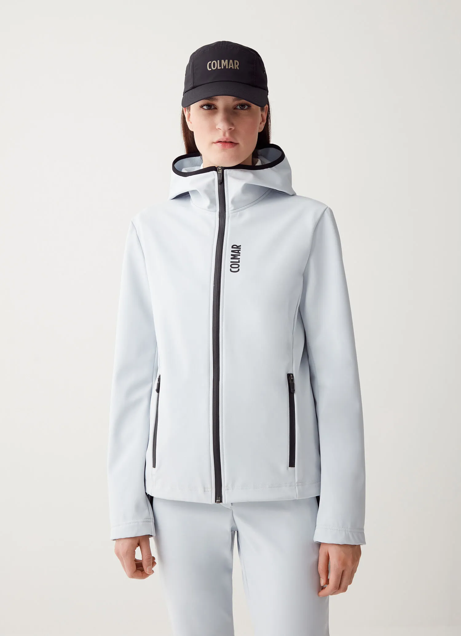 Stretch softshell jacket with hood